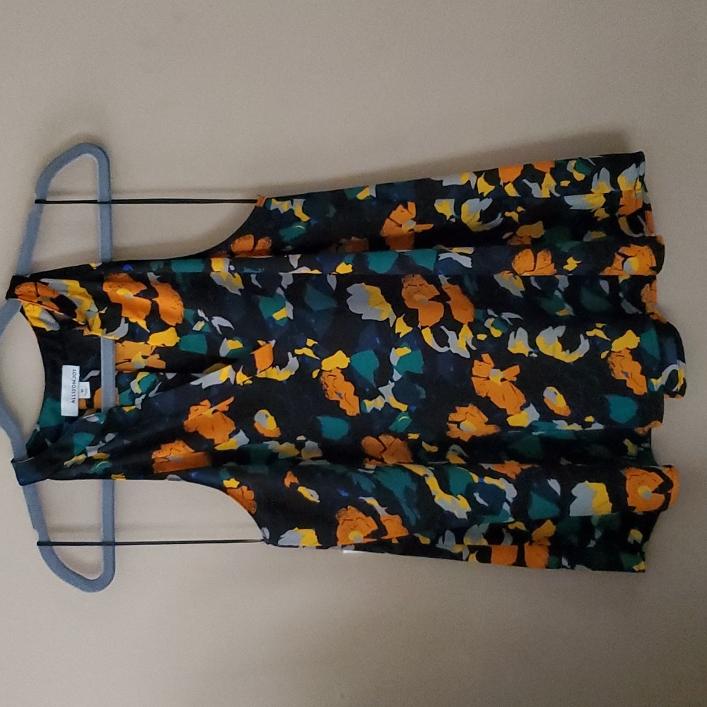 Evereve Allison Joy Carmen Graphic Floral Tank Size M